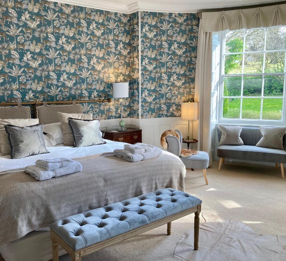 Burleigh Court Hotel Страуд Экстерьер фото