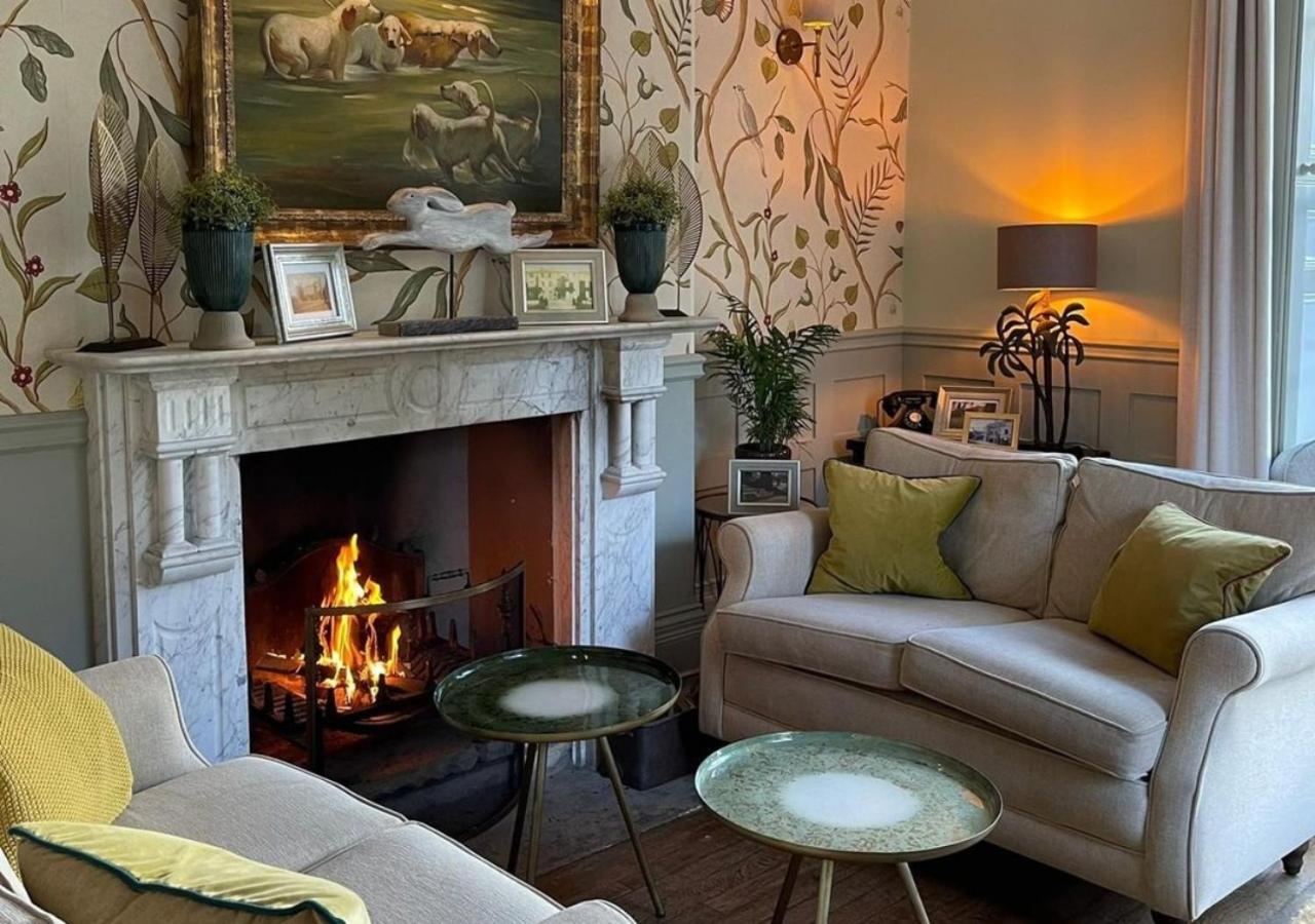 Burleigh Court Hotel Страуд Экстерьер фото